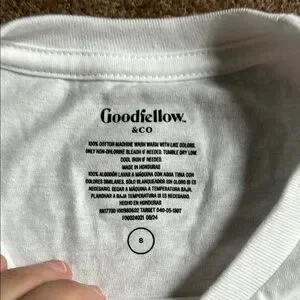 Goodfellow & Co | Shirts | Goodfellow Co White Crew Neck Short Sleeve ...